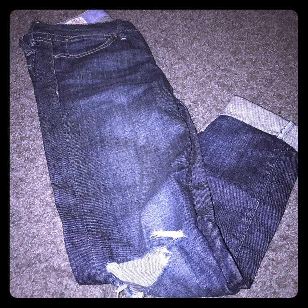 Distressed Skinny Jeans